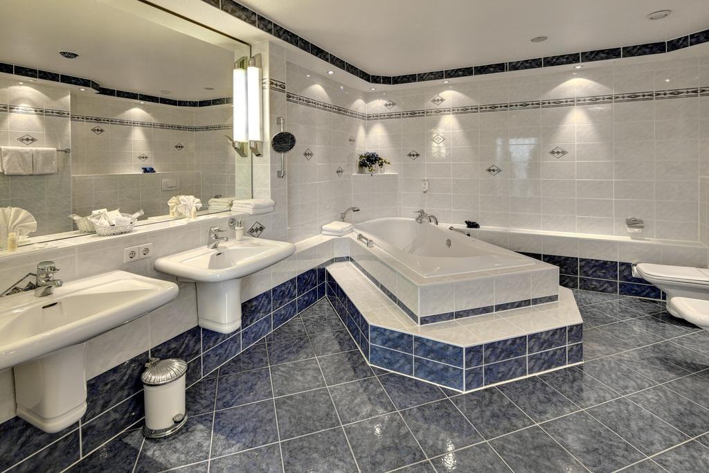 Hotel La Strada كاسيل المظهر الخارجي الصورة