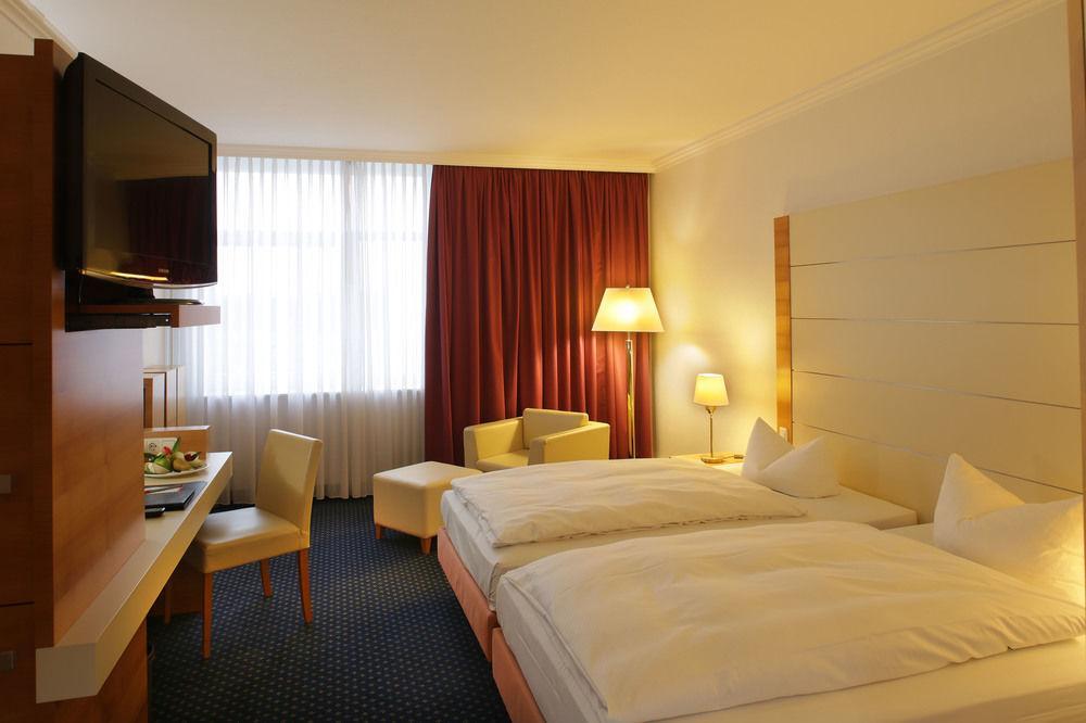 Hotel La Strada كاسيل المظهر الخارجي الصورة