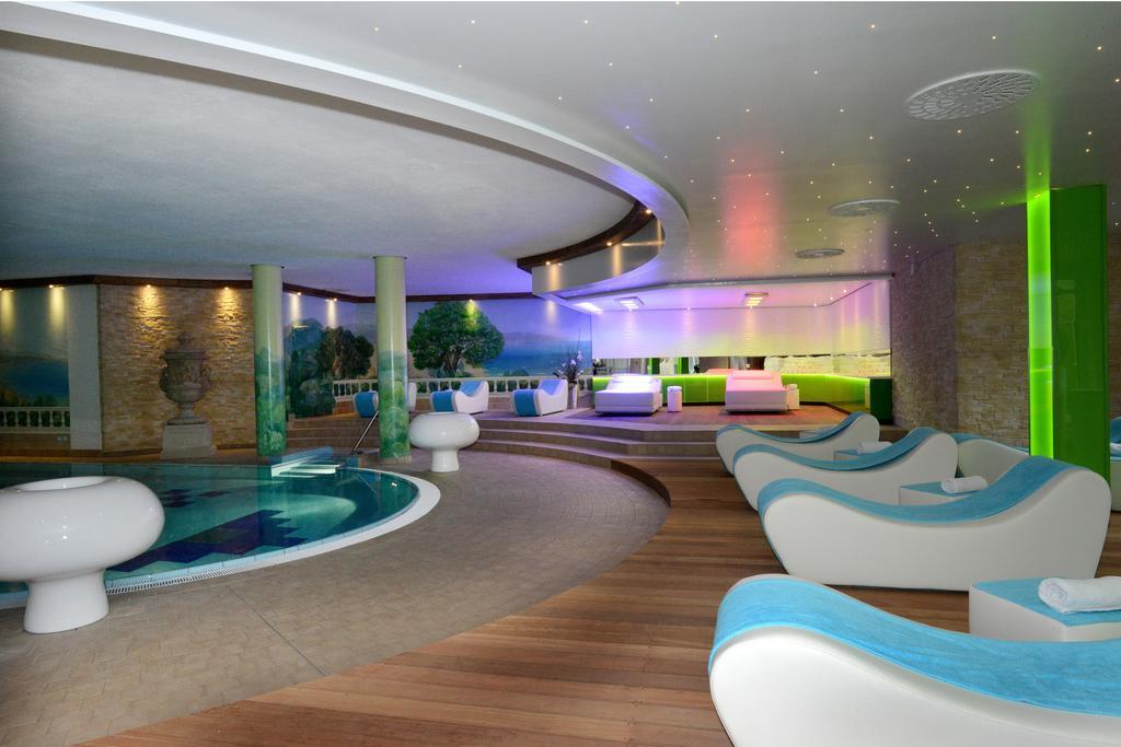 Hotel La Strada كاسيل المظهر الخارجي الصورة