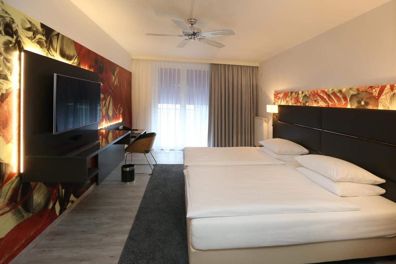 Hotel La Strada كاسيل المظهر الخارجي الصورة