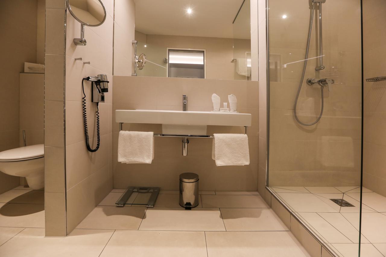 Hotel La Strada كاسيل المظهر الخارجي الصورة