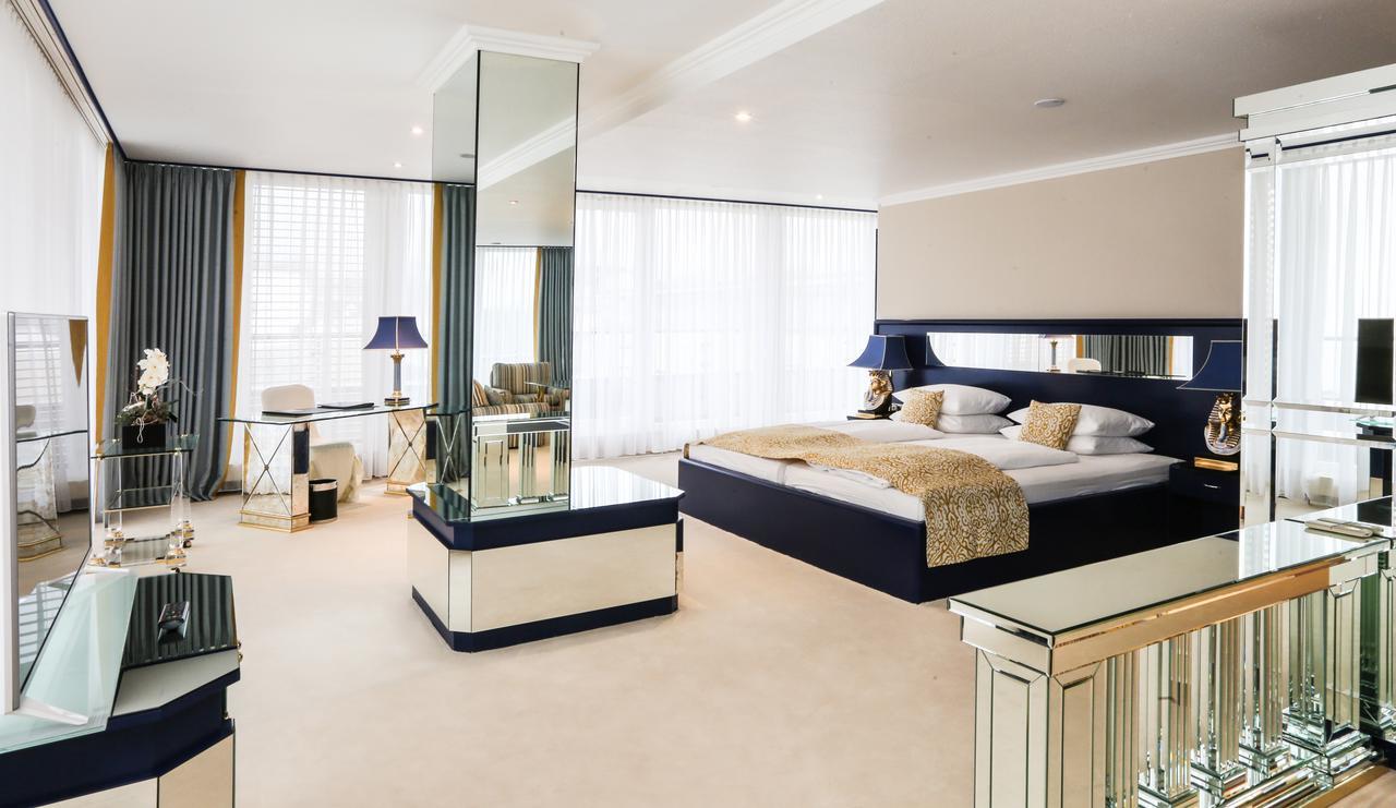 Hotel La Strada كاسيل المظهر الخارجي الصورة